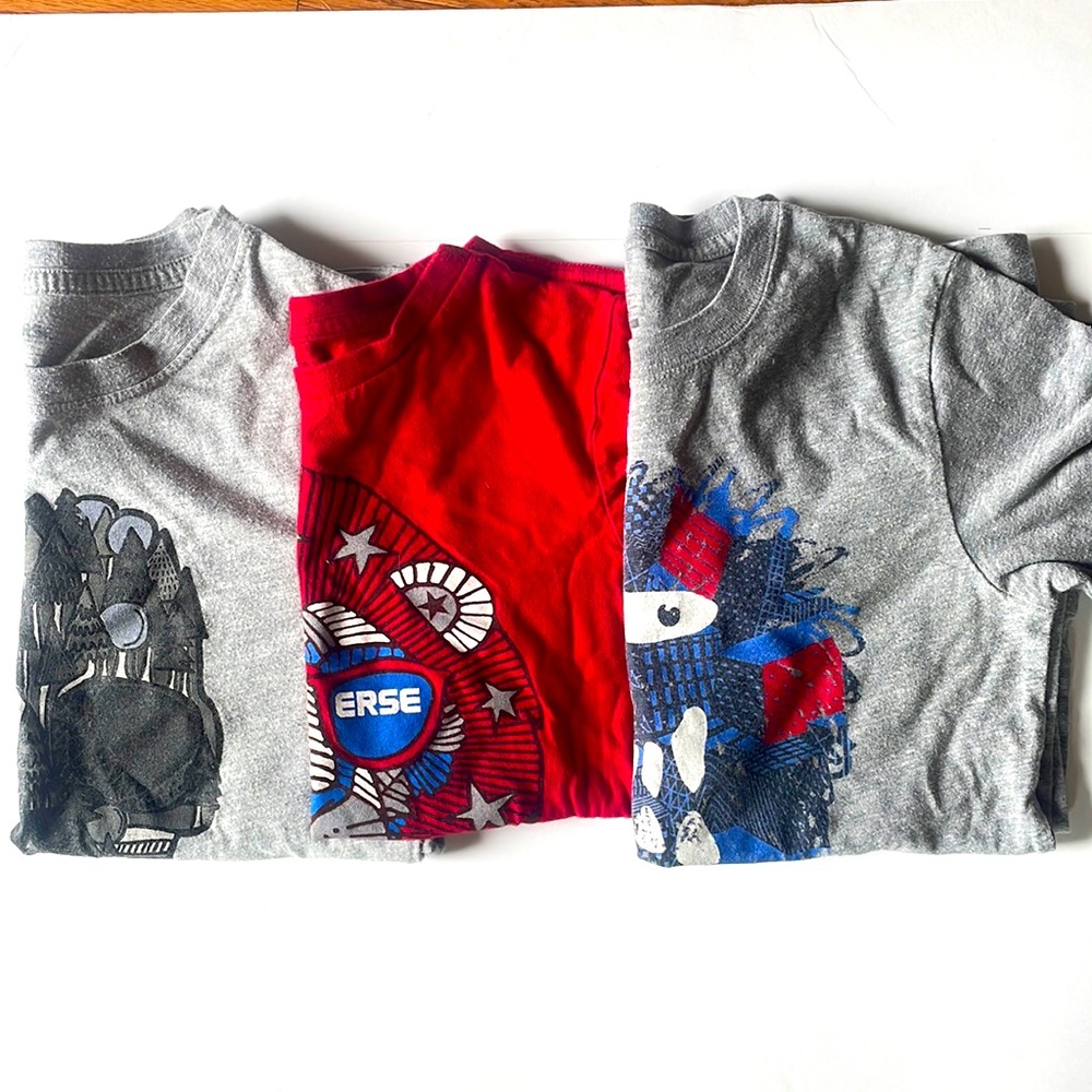 3 converse t-shirts